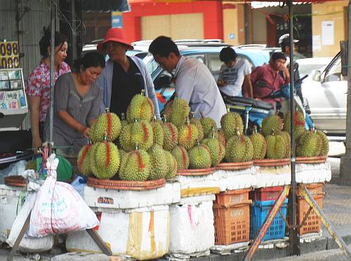 Selling durian